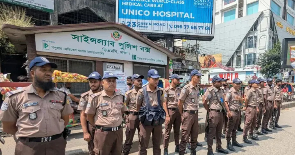 সেন্ট্রাল ইউনিভার্সিটির আন্দোলন ঘিরে সাইন্সল্যাবে পুলিশের অবস্থান