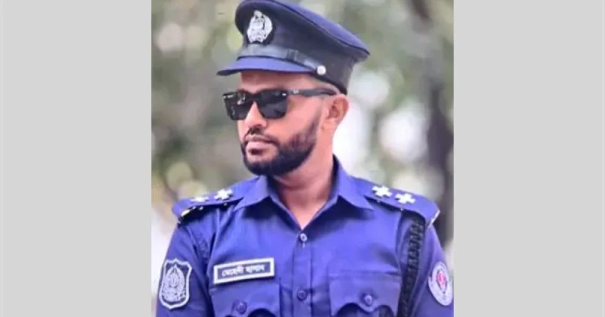 শিক্ষার্থীর লাখ টাকার আইফোন নিয়ে গেলেন এসআই মেহেদী
