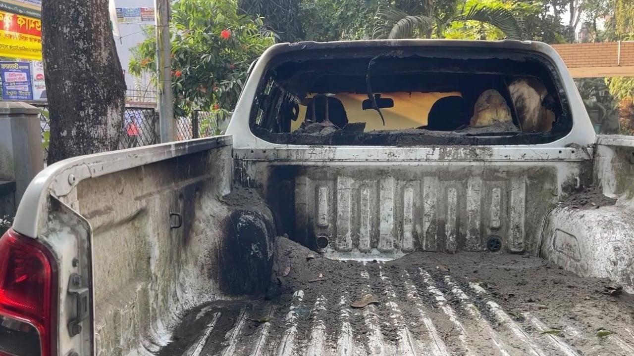 গোপালগঞ্জে' গণপূর্ত বিভাগ ও গ্রামীণ ব্যাংকে পেট্রোলবোমা নিক্ষেপ