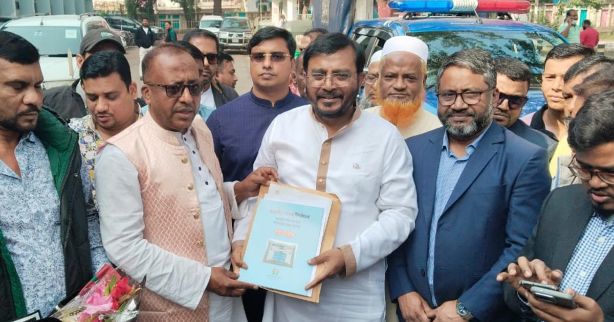 ফেনী-২ আসনে মনোনয়নপত্র সংগ্রহ করলেন এবি পার্টির চেয়ারম্যান মঞ্জু