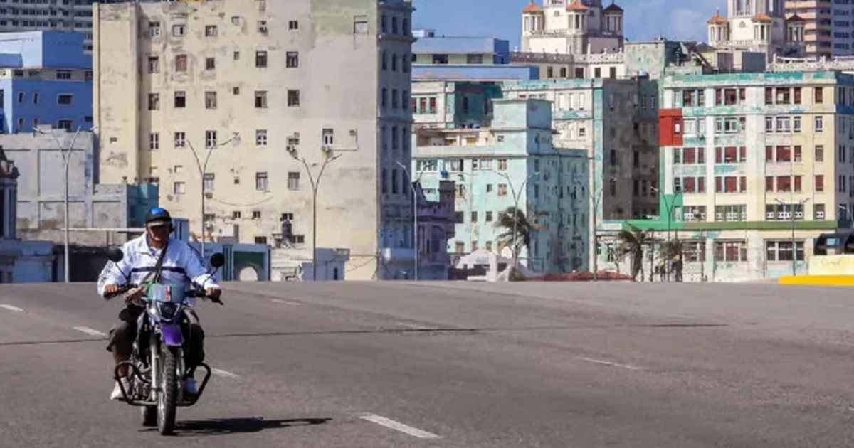 মার্কিন চাপে বিমানের 'জ্বালানি সরবরাহ' স্থগিত করছে কিউবা