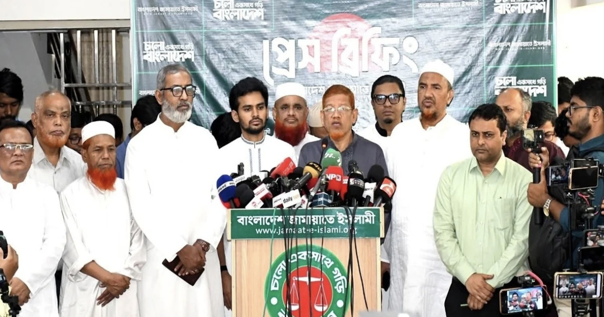 গণভোটের রায় বাস্তবায়নে সংসদে আমাদের প্রতিনিধিদের কণ্ঠ এবং রাজপথে জনগণকে সঙ্গে নিয়ে আমাদের আন্দোলন চলমান থাকবে: আসিফ মাহমুদ