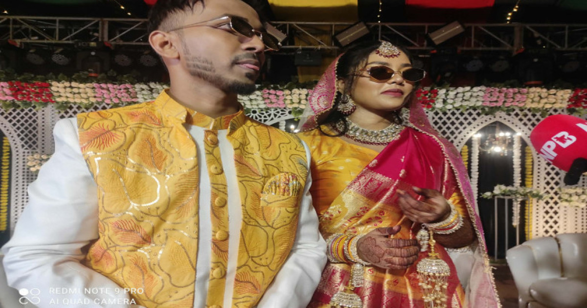 প্রেমের টানে মালয়েশিয়া থেকে কাপাসিয়ায়, বাঙালি আয়োজনে সম্পন্ন হলো রাকিব-হাফিজার বিয়ে