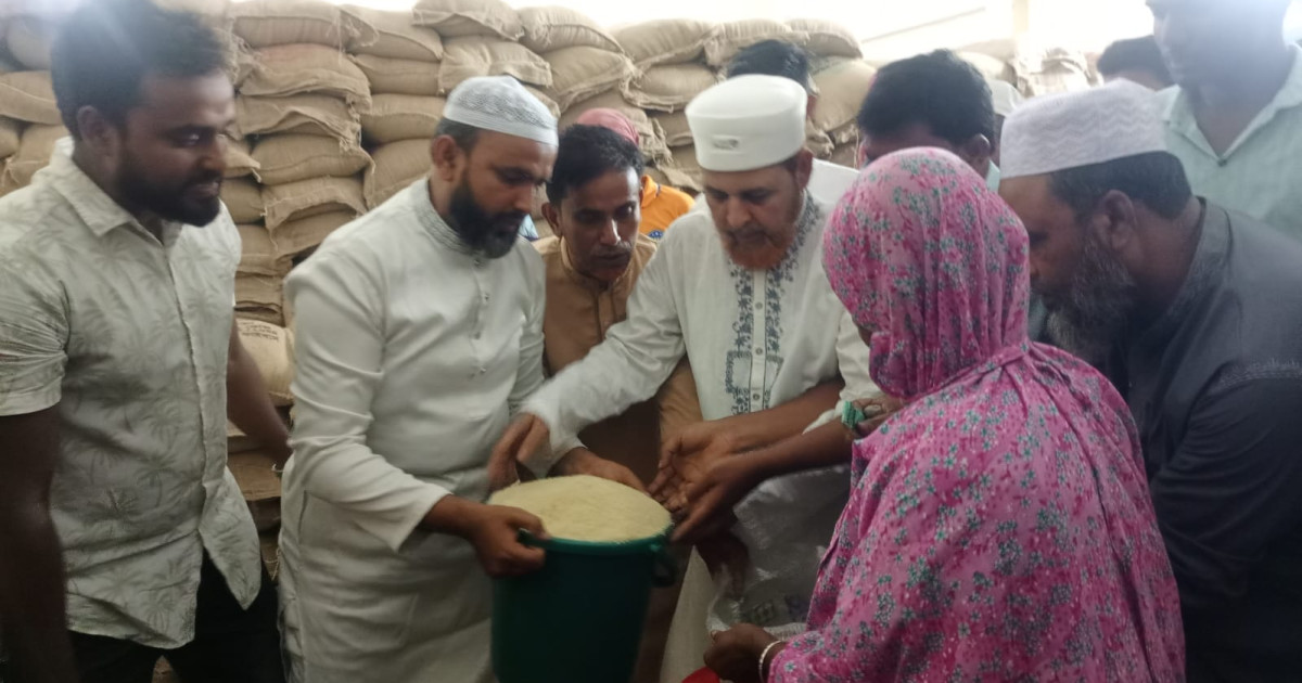 উল্লাপাড়ায় ঈদ উপলক্ষে ভিজিএফ চাল বিতরণ কার্যক্রমের উদ্বোধন