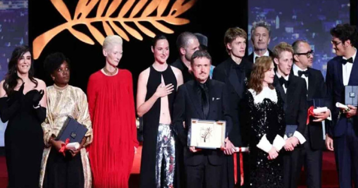 https://prothomdorpan.com/admin/fav-icon-logo/image/1761146741.250..125.jpg?v=1789403200