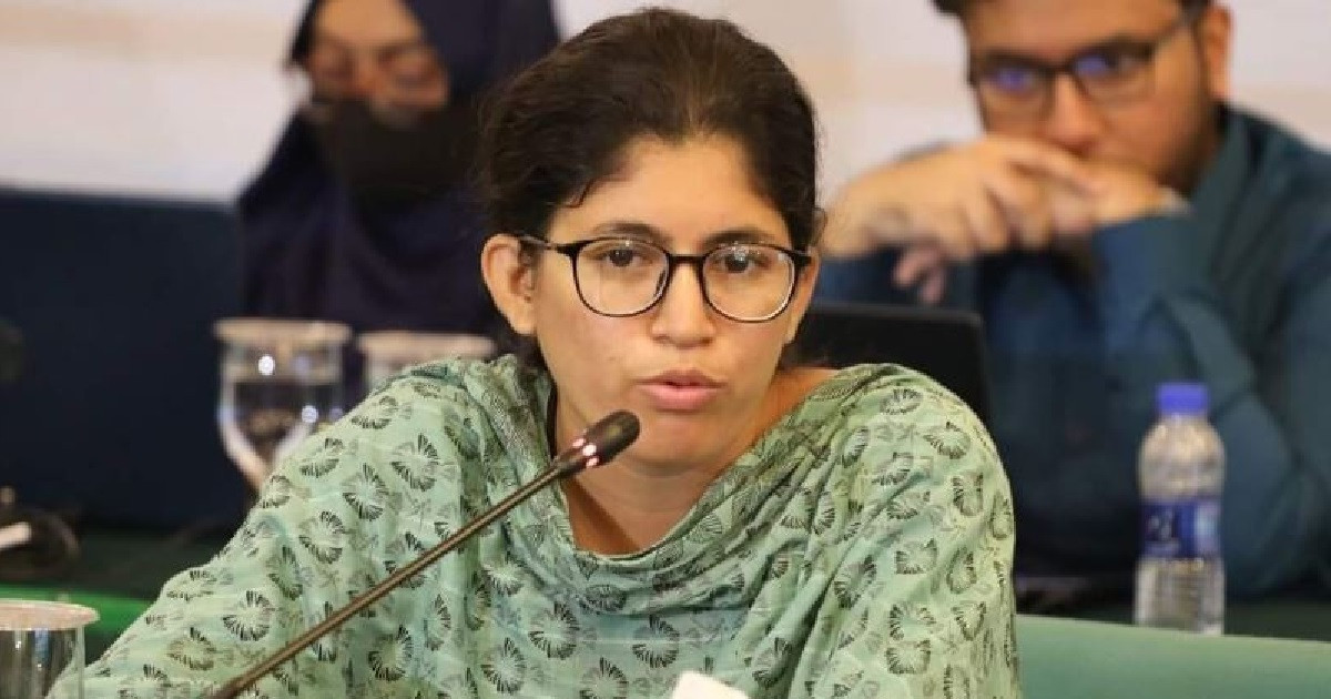 ‘জুলাই আমার সম্পত্তি’, সার্টিফিকেট বিক্রির ব্যঙ্গাত্মক পোস্টে নতুন বিতর্কে উমামা ফাতেমা