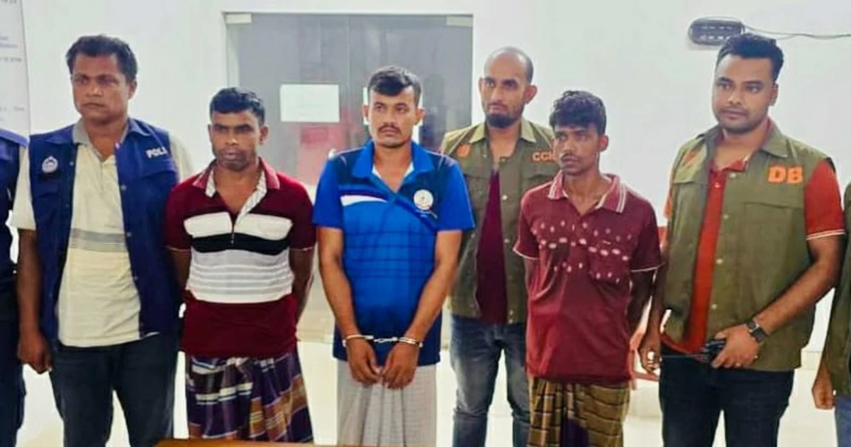 টানা তিন দিনের অভিযানে আন্তজেলা ডাকাত চক্রের ৬ সদস্য গ্রেপ্তার, লুণ্ঠিত স্বর্ণ উদ্ধার