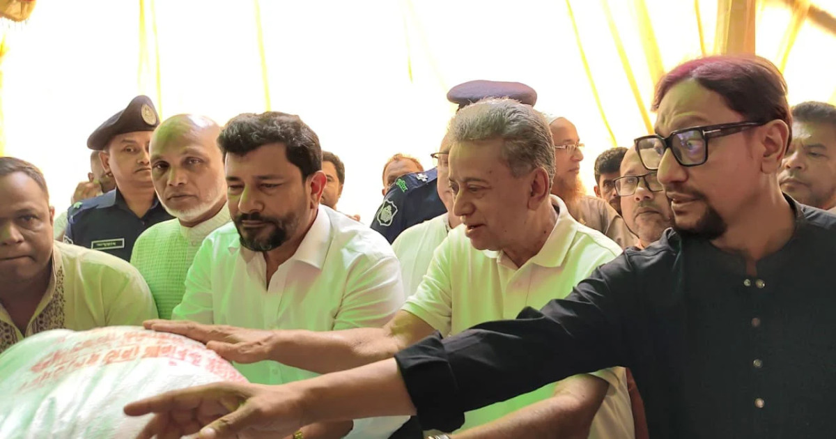 ত্রাণের পর পুনর্বাসনই সবচেয়ে বড় চ্যালেঞ্জ, ক্ষতিগ্রস্তদের পাশে থাকবে সরকার: অর্থমন্ত্রী