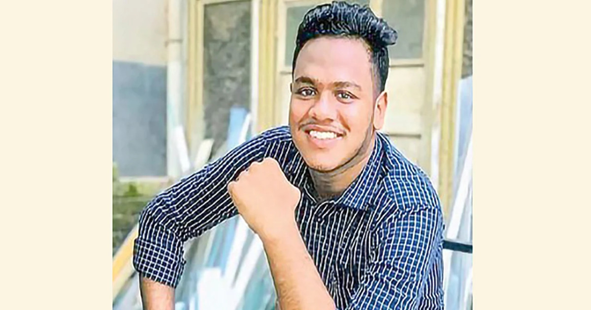 ‘একজনকে মারতে কতগুলো গুলি লাগে স্যার?’ — পুলিশের গুলিতে ঝাঁজরা পুলিশ কর্মকর্তার ছেলে শহীদ তাইম