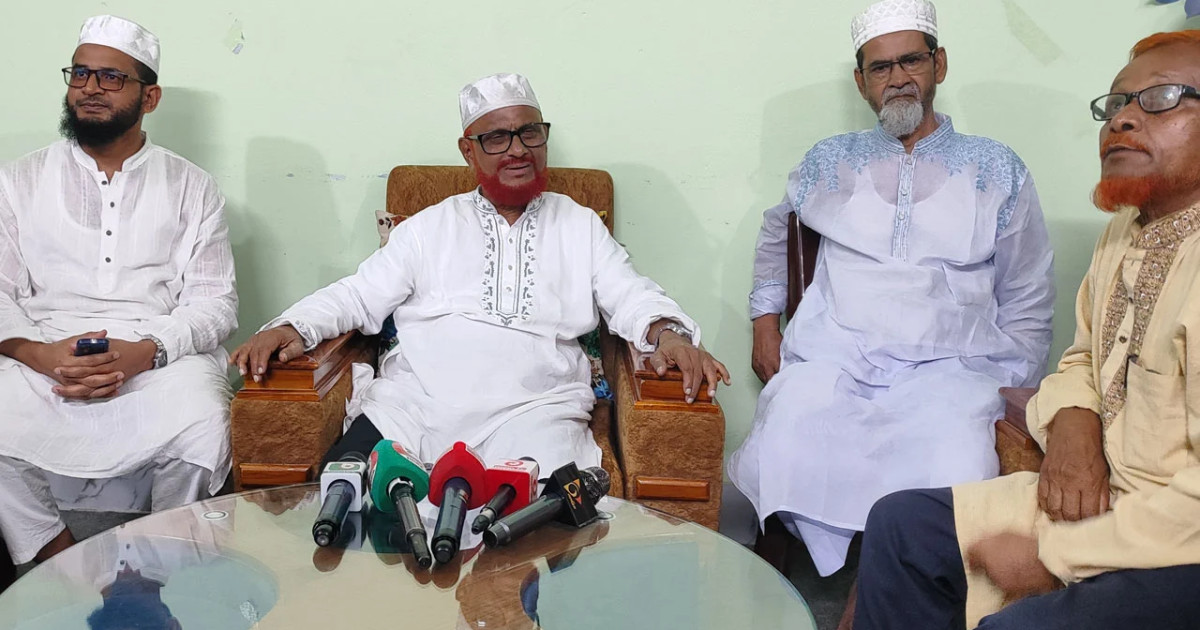 ‘চুপ্পুকে’ অনেক আগেই সরানো উচিত ছিল, গণভোটের রায় দ্রুত বাস্তবায়নের দাবি এটিএম আজহারের